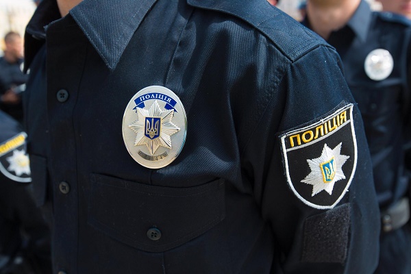 У поліції спростували фейк про потрійне вбивство у центрі Чернівців