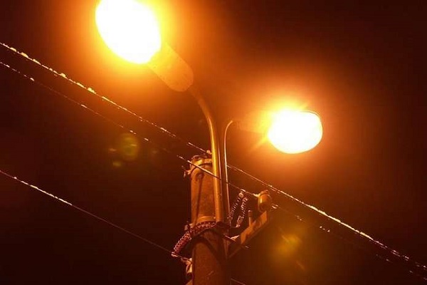 Графік включення і відключення вуличного освітлення у Чернівцях