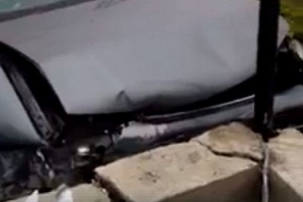 У Мамаївцях «Ауді» злетіла з траси та в'їхала у кафе