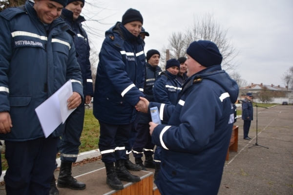 Чернівецькі рятувальники обирали кращу ланку газодимозахисної служби (Фото)