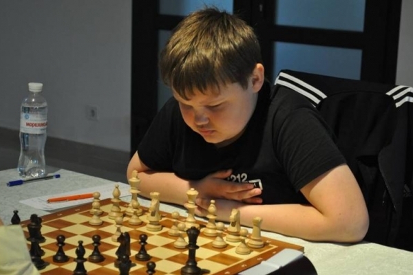 Буковинець став найкращим шахістом серед юніорів (Фото)