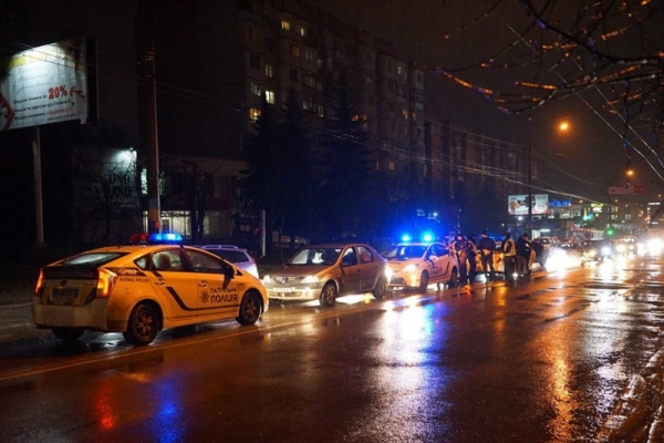 ДТП з поліцейськими сталася у Чернівцях (Фото)