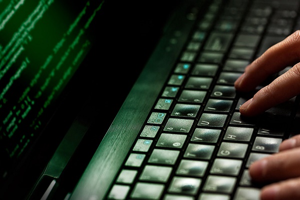 Хакери з Чернівців викрали дані у DHL на 1,5 млн євро