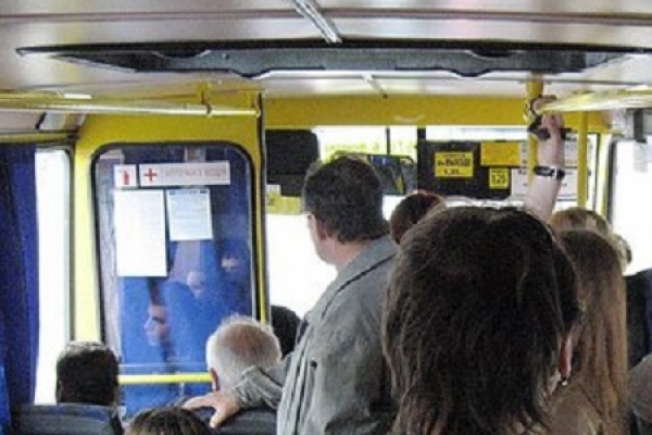 У Чернівцях перевізник у соцмережі образливо висловився щодо пасажирів (Фото)