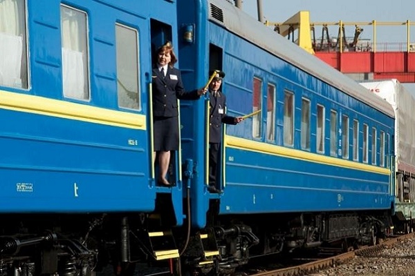 В «Укрзалізниці» заперечили інформацію про обмеження руху поїзда «Чернівці-Київ»