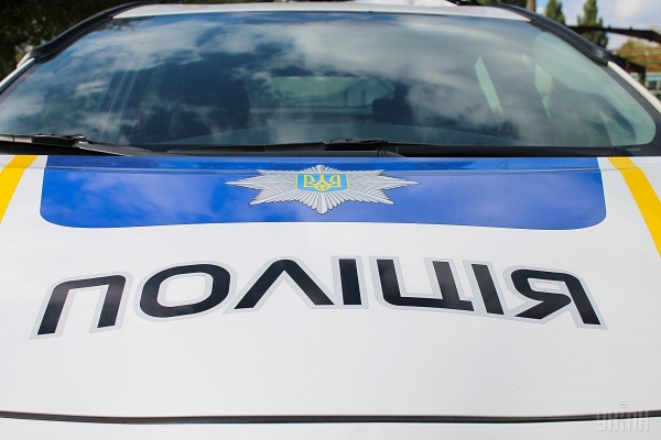 Буковиніські патрульні поліцейські врятували чоловіка від спроби самогубства