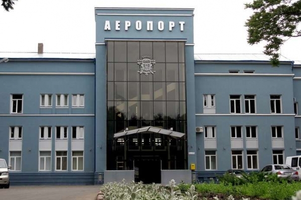 У Чернівцях відбудуться громадські слухання щодо присвоєння чернівецькому аеропорту імені Леоніда Каденюка  