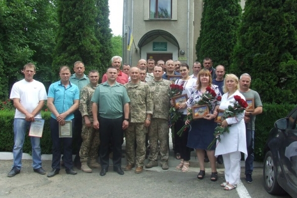 Чернівецьких лісівників нагородили від Міністерства оборони України