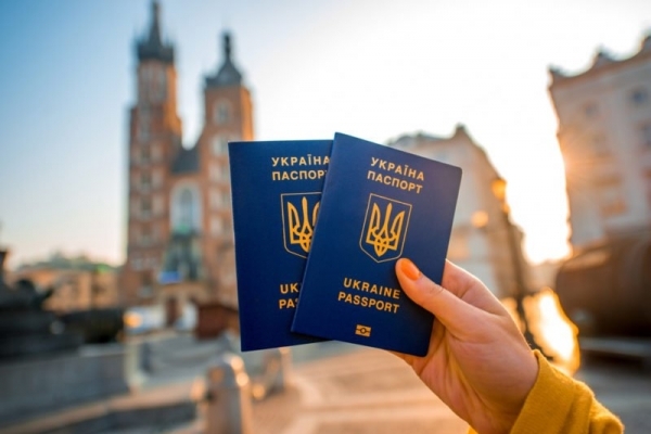 У Чернівецькій області оформлено понад 171 тисячу біометричних закордонних паспортів