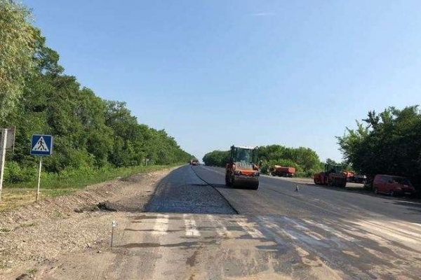 На ремонт доріг у Чернівецькій області виділили більше 140 млн гривень