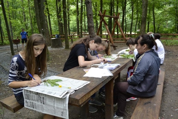 У національному природному парку «Хотинський» проведено другу природничу школу «Екоклас-2018»
