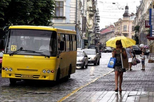 У Чернівцях створено робочу групу з реформування мережі міських автобусних маршрутів