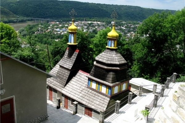 Невідома Буковина: монастир, в якому ченці ховались від переслідувань