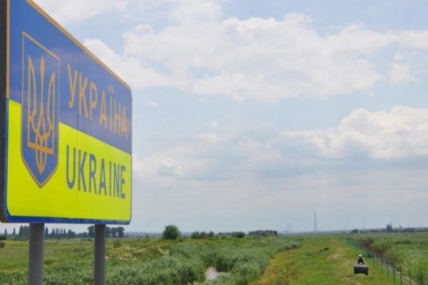 Громадянина Росії, який 13 років проживав на Буковині, видворили з України