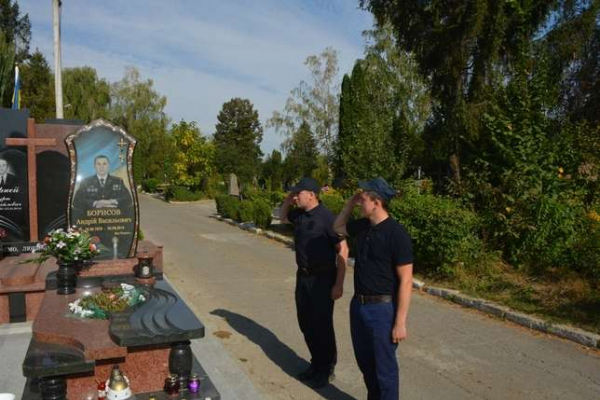 Буковинські рятувальники вшанували пам'ять своїх загиблих колег