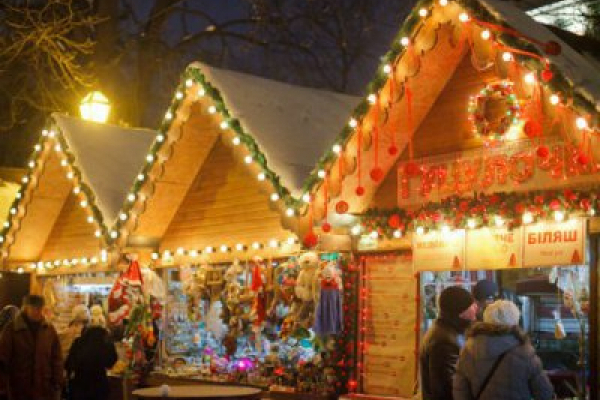 Чернівецька міська рада оголошує Конкурс на проведення Різдвяного ярмарку