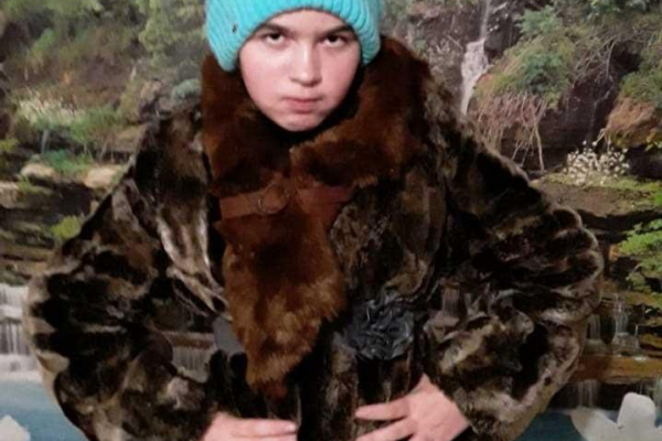 Поліція Буковини розшукує 13-річну дівчинку, яка зникла 1 січня (Фото, відео)