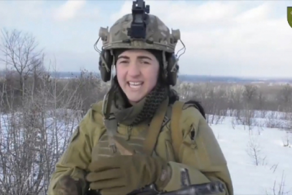 «Доця» розповіла, як потрапила на службу в армію (Відео)