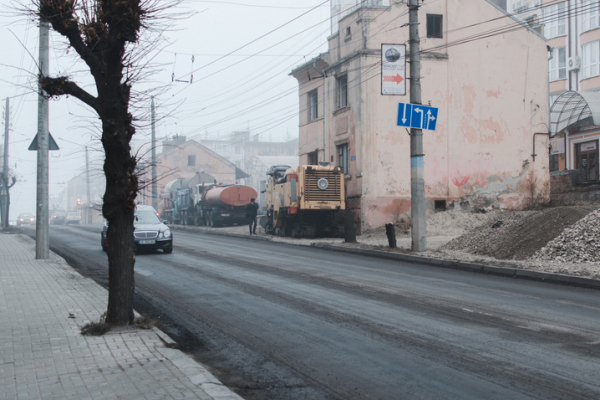 На Героїв Майдану у Чернівцях буде повністю зупинено рух транспорту