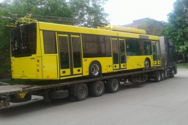 Чернівці закупили ще чотири тролейбуси на автономному ходу