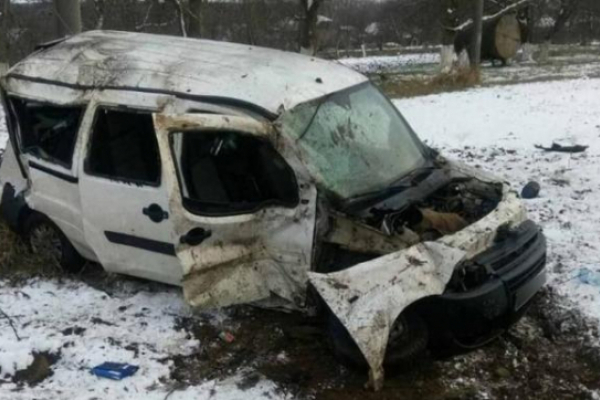 Смертельна ДТП на Буковині: авто потрапило під потяг