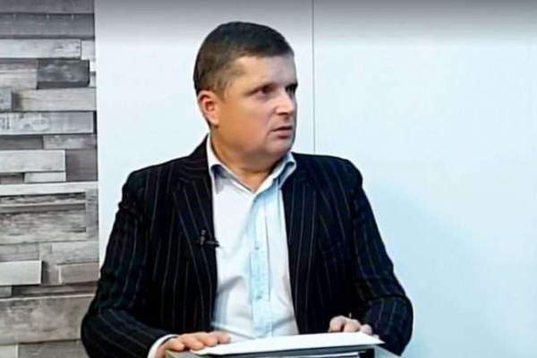 Скільки отримує головний тепловик Чернівців Олександр Меленчук?