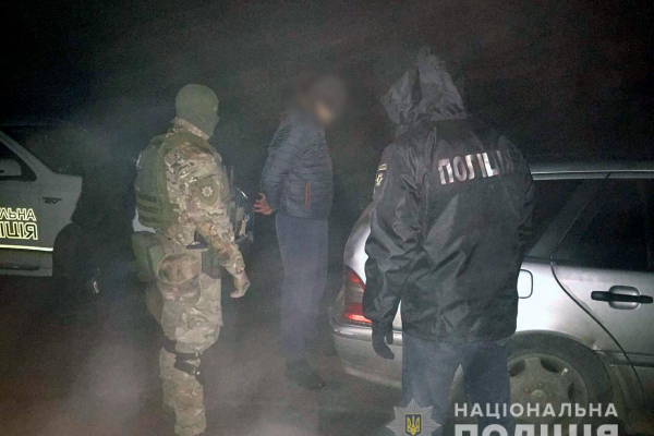 Злодії з Одещини обкрали квартири чернівчан