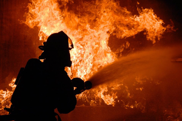 Рятувальники ліквідували 5 пожеж у Чернівцях та районах області