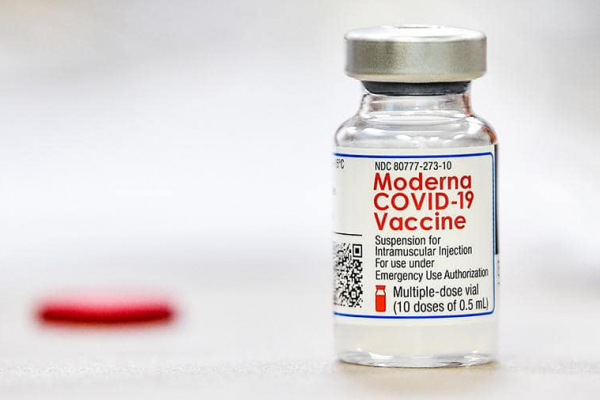 Чернівецька область отримала першу партію вакцини Moderna