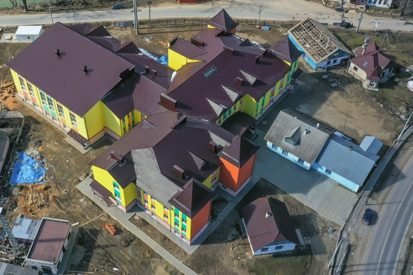 В Усть-Путильській громаді збудували школу на 240 учнів (ФОТО, ВІДЕО)