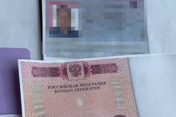 Злочина група на Буковині торгувала фальшивими документами: обслуговували і громадян Росії (ФОТО)