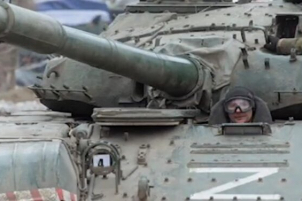 Журналіст: “Російський солдат переїхав свого командира на танку за зраду побратимів”