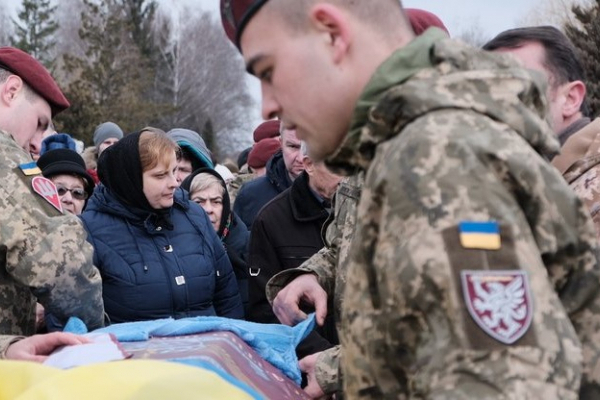 За місяць війни Буковина попрощалась з 24 солдатами: згадуємо їх поіменно (ВІДЕО)