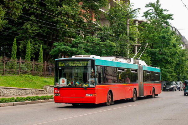 Три тролейбусних та один автобусний маршрути у Чернівцях зміняться на два дні
