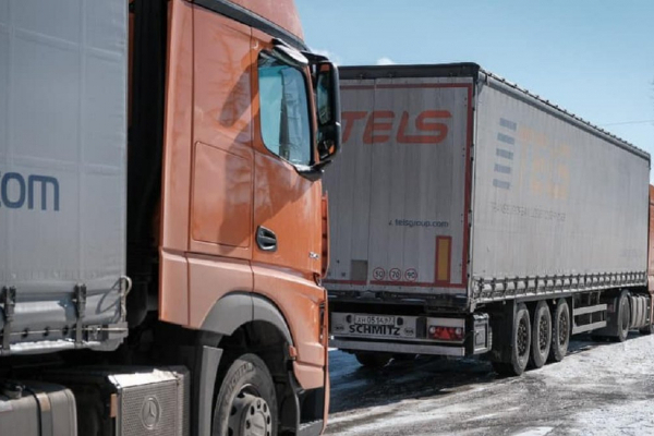 У Чернівецькій області конфіскували 27 вантажівок з російськими і білоруськими номерами 
