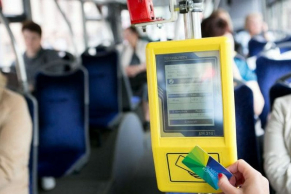 У Чернівцях таки запровадять електронний квиток у пасажирському транспорті