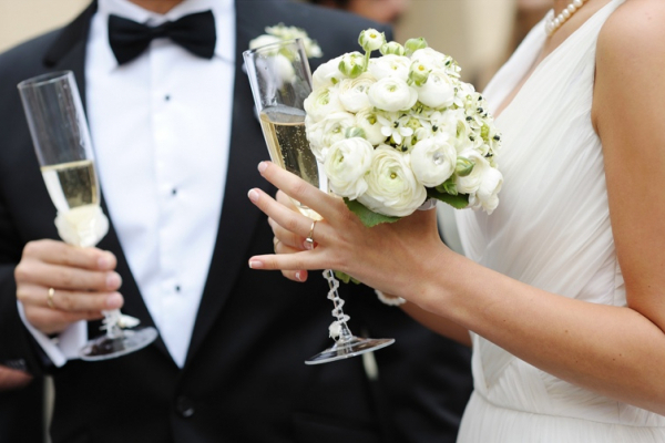 В Україні - весільний рекорд за останні 7 років, однак на Буковині шлюбів найменше