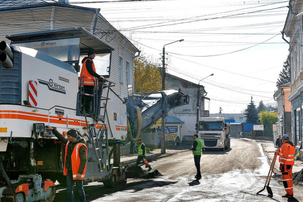 В історичному районі Чернівців ремонтують одразу п'ять вулиць (ФОТО)