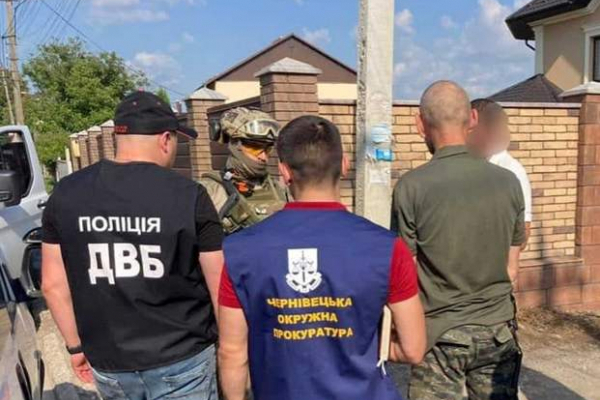 Волонтера з Чернівецької області судитимуть за підробку документів для ухилянтів