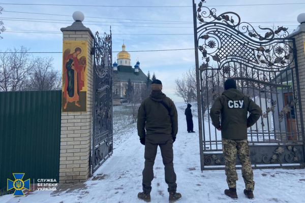 Правоохоронці працюють у двох монастирях УПЦ (МП) на Буковині, щоби убезпечитись від руського міра