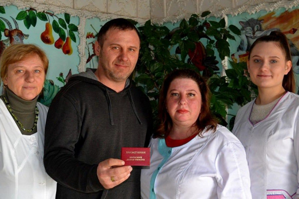 Здав понад 18 літрів крові: буковинець Євген Рудий став почесним донором України