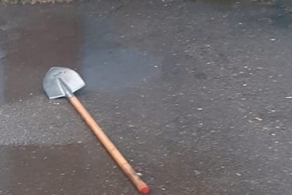 Убив дідуся лопатою на автовокзалі у Чернівцях: за це чоловік сяде на сім років (ФОТО)