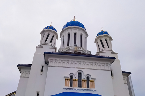 Скільки парафій на Буковині перейшло від московського патріархату до Православної церкви України