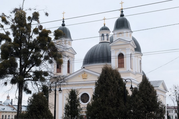Поліція Буковини розслідує схему приватизації УПЦ МП церкви у Сокирянах