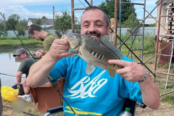 Риболовили і годували нутрій: як відпочивають військові, що проходять реабілітацію на Буковині (ФОТО)