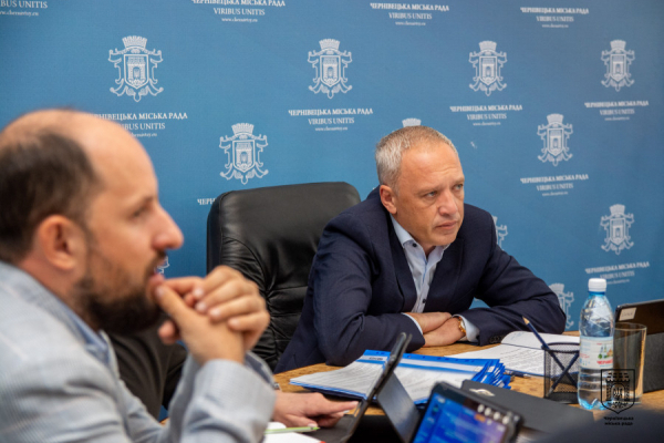 На 12 грудня заплановано засідання виконкому Чернівецької міськради: які питання вирішуватимуть