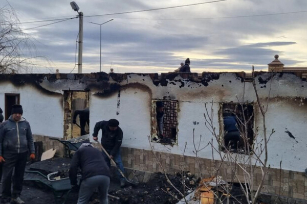 На Буковині згорів будинок Михайла Жара (Лонгина)