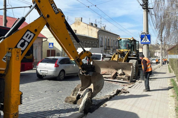 Частина вулиці Руської у Чернівцях на два місяці повністю буде перекрита через капремонт