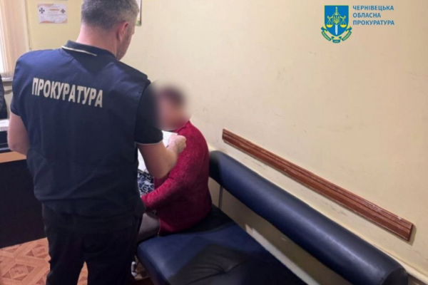 Жителька Буковини за гроші організувала незаконне оформлення інвалідності для ухилянтів
