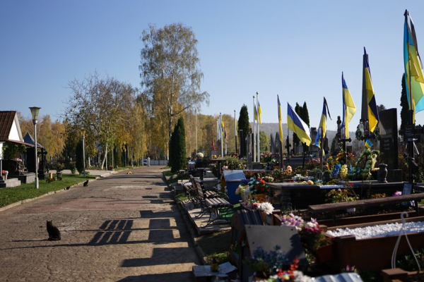 На кладовищі у Чернівцях відвели місце для поховань неопізнаних військових